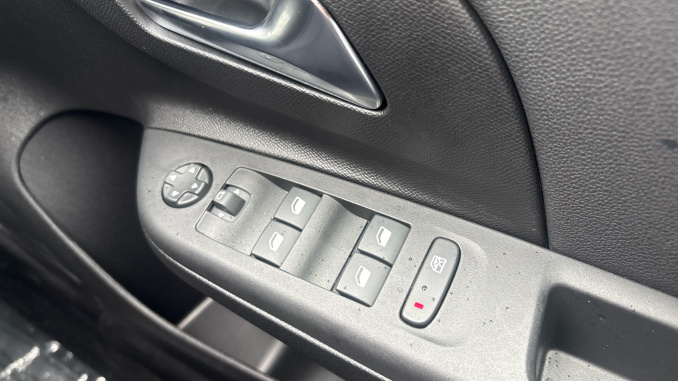 Vauxhall Corsa 1.2 Turbo Yes 5dr Auto [Winter Pack] Petrol Hatchback - Image 21